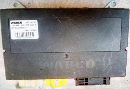 Блок 446 270 002 0 Wabco IVECO STRALIS
